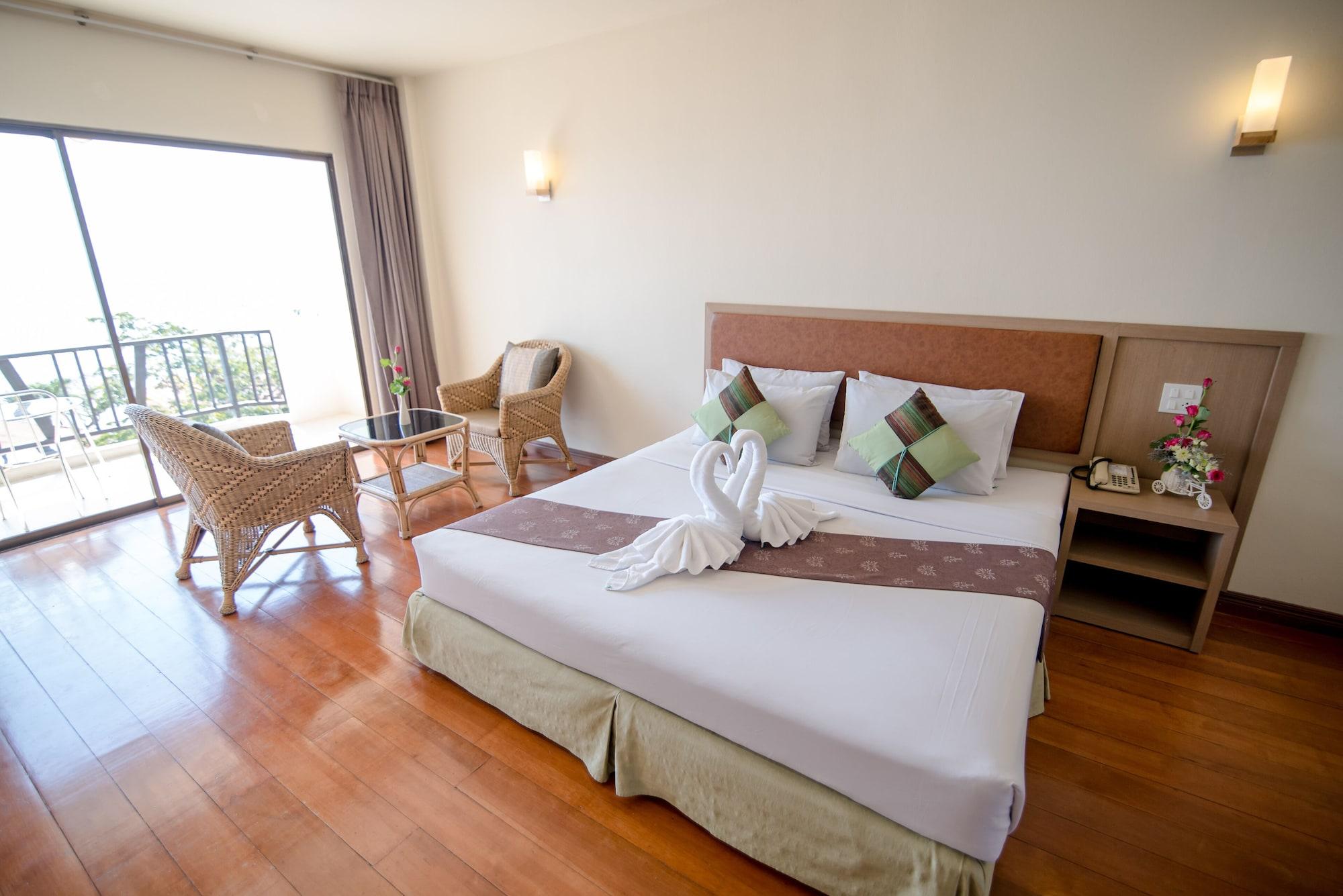 New Travel Beach Hotel & Resort Chao Lao Beach Exterior photo