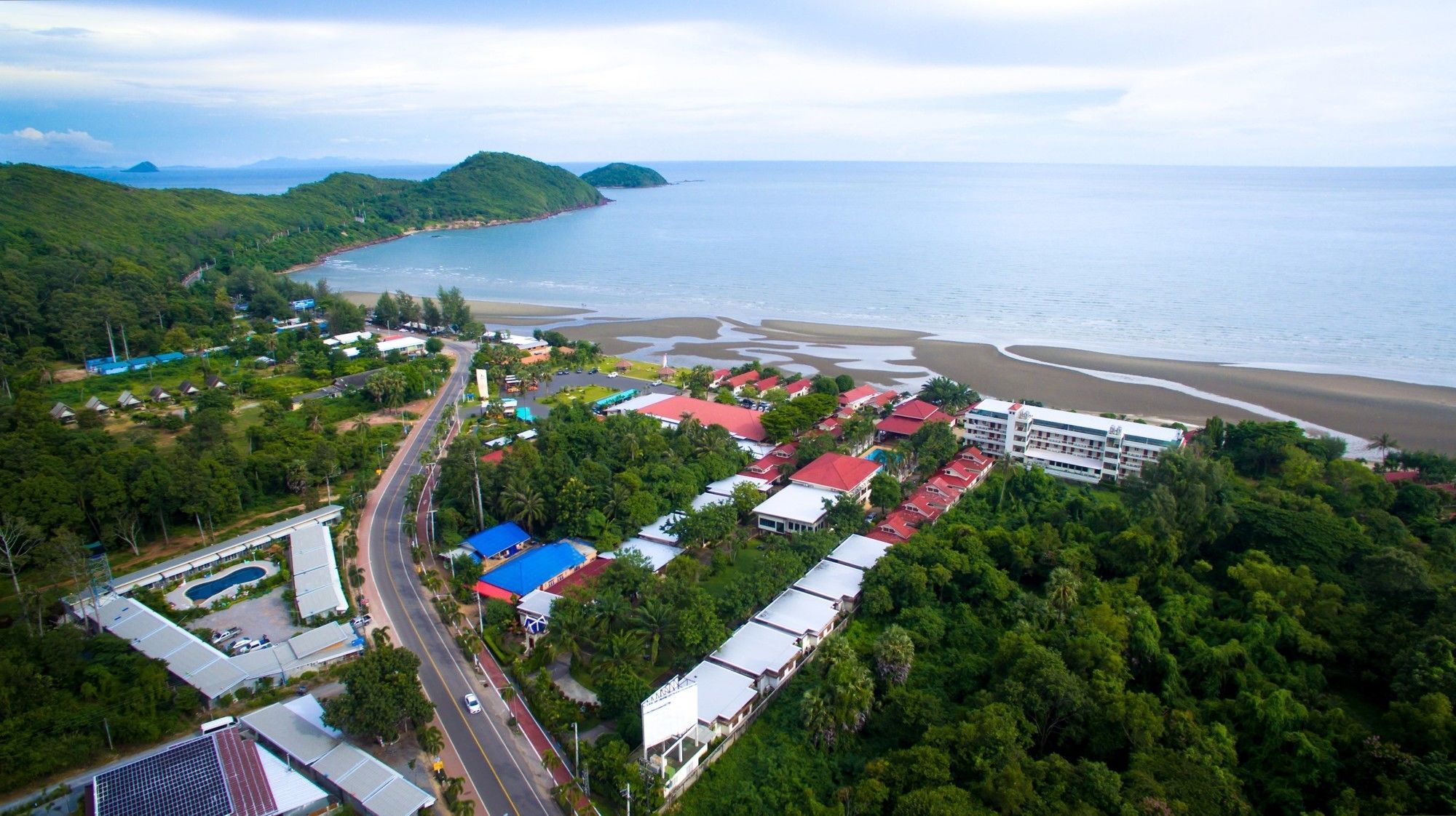New Travel Beach Hotel & Resort Chao Lao Beach Exterior photo