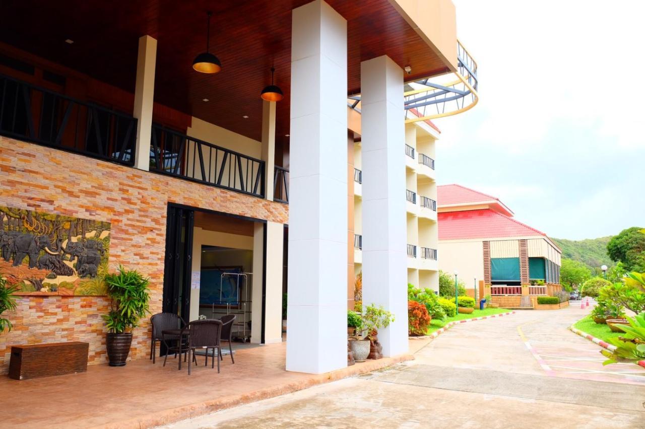 New Travel Beach Hotel & Resort Chao Lao Beach Exterior photo